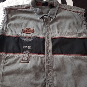 Mens harley-davidson sleeveless button down shirt 2xl.